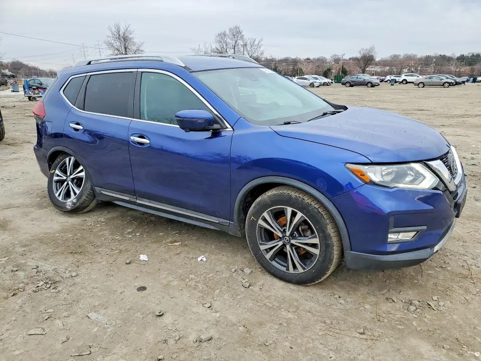 2018 NISSAN ROGUE SL  