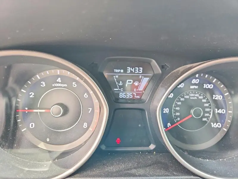 2016 HYUNDAI ELANTRA LIMITED  