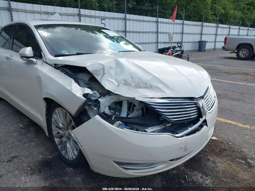 2013 LINCOLN MKZ  