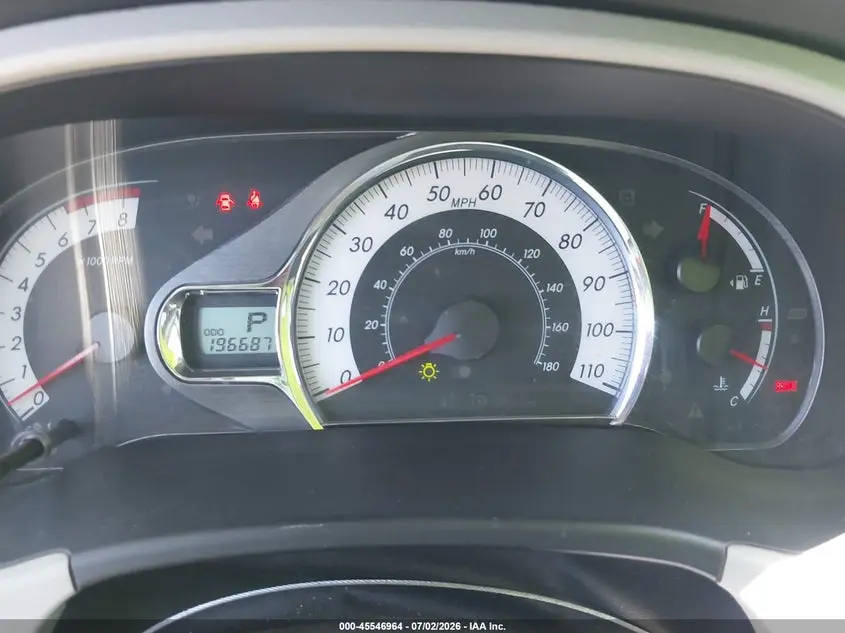 2014 TOYOTA SIENNA SE 8 PASSENGER