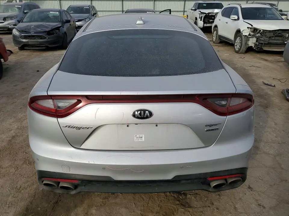 2018 KIA STINGER GT2  