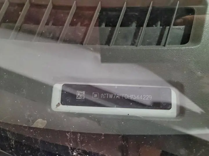 2017 GMC SAVANA G2500  