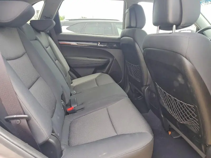 2012 KIA SORENTO LX  
