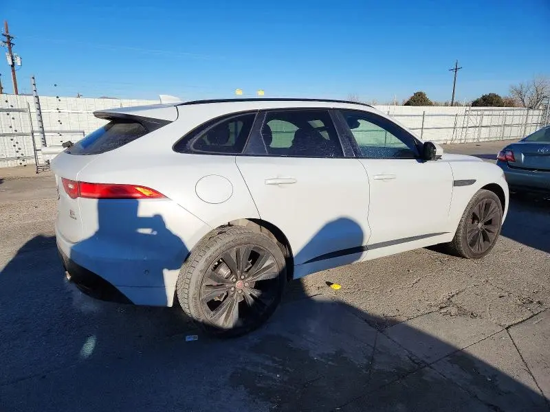 2017 JAGUAR F-PACE S  