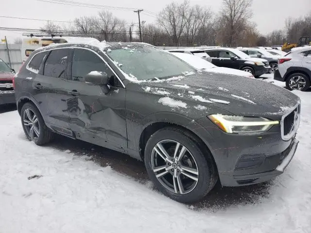 2020 VOLVO XC60 T5 MOMENTUM  