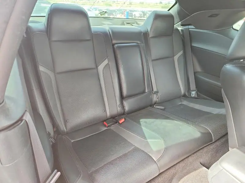 2015 DODGE CHALLENGER SXT PLUS  