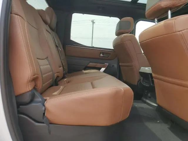 2025 TOYOTA TUNDRA CREWMAX PLATINUM  