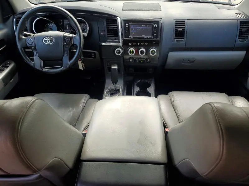 2019 TOYOTA SEQUOIA SR5  