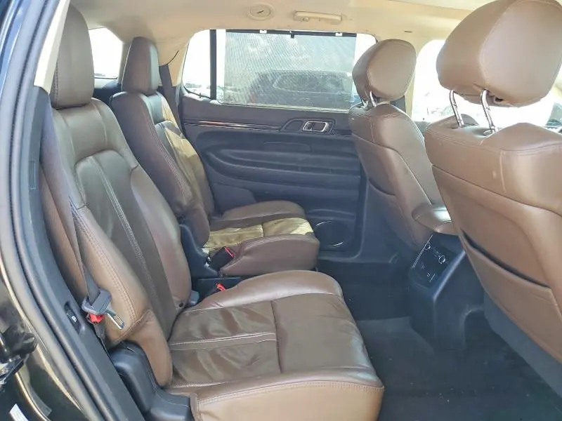 2014 LINCOLN MKT   