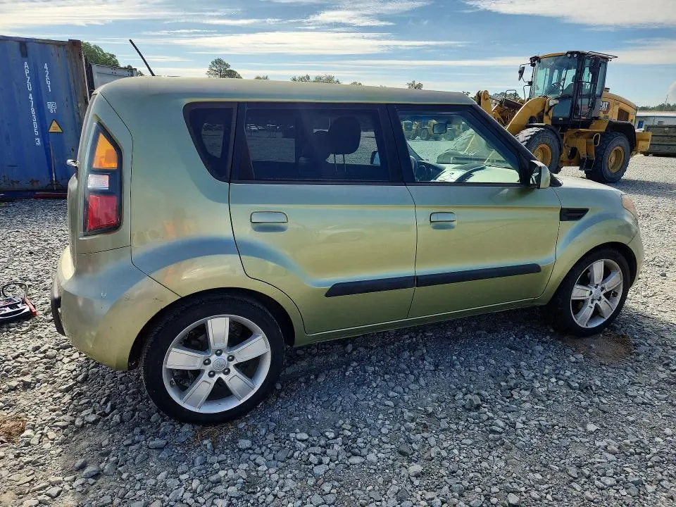 2010 KIA SOUL +  
