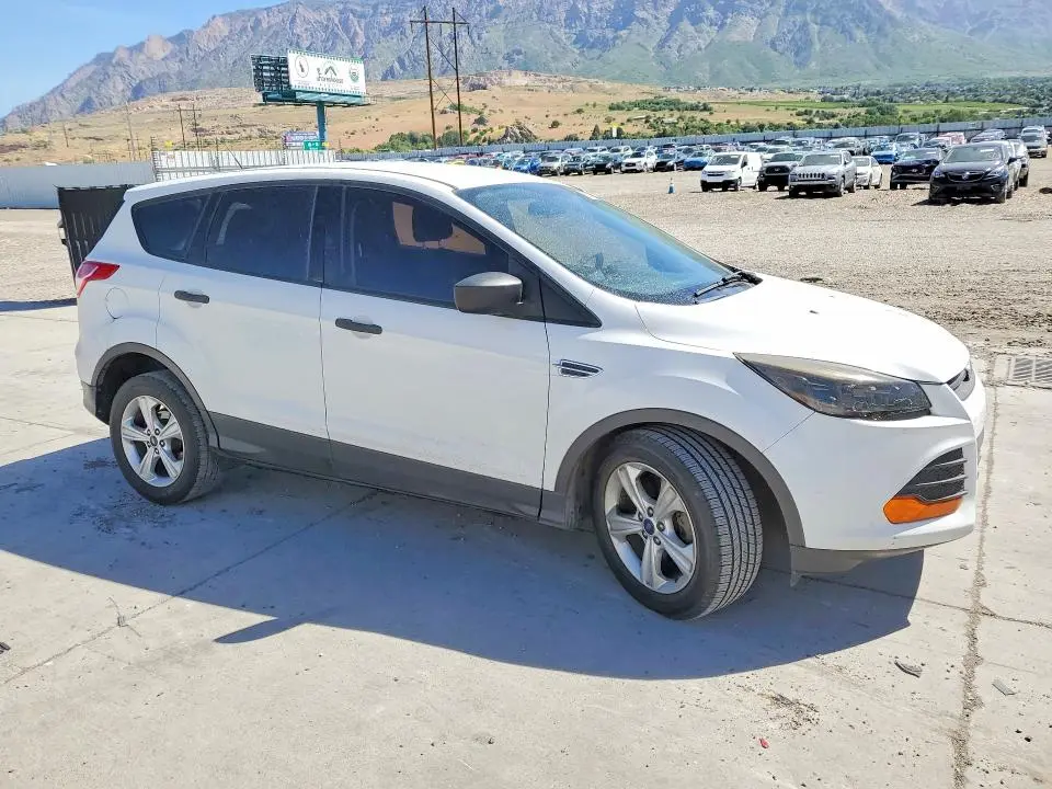 2013 FORD ESCAPE S  
