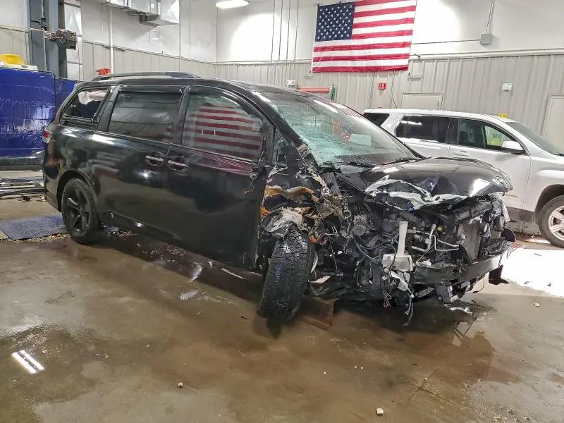 2015 TOYOTA SIENNA SPORT  