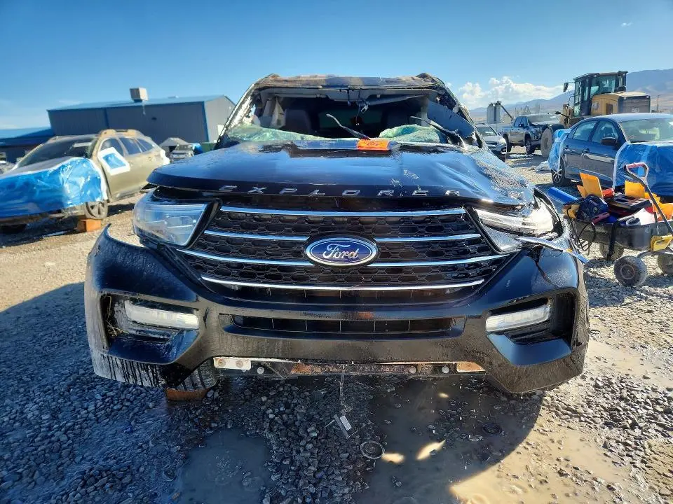 2021 FORD EXPLORER XLT  
