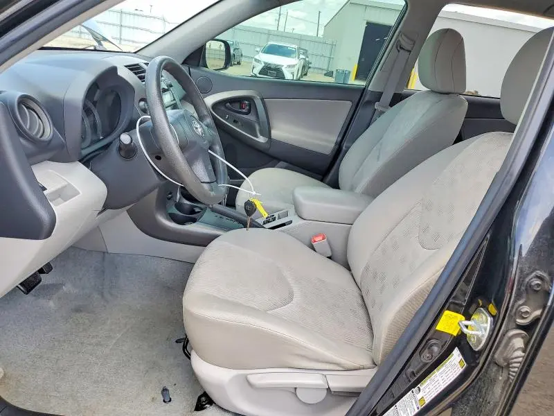 2011 TOYOTA RAV4 BASE  