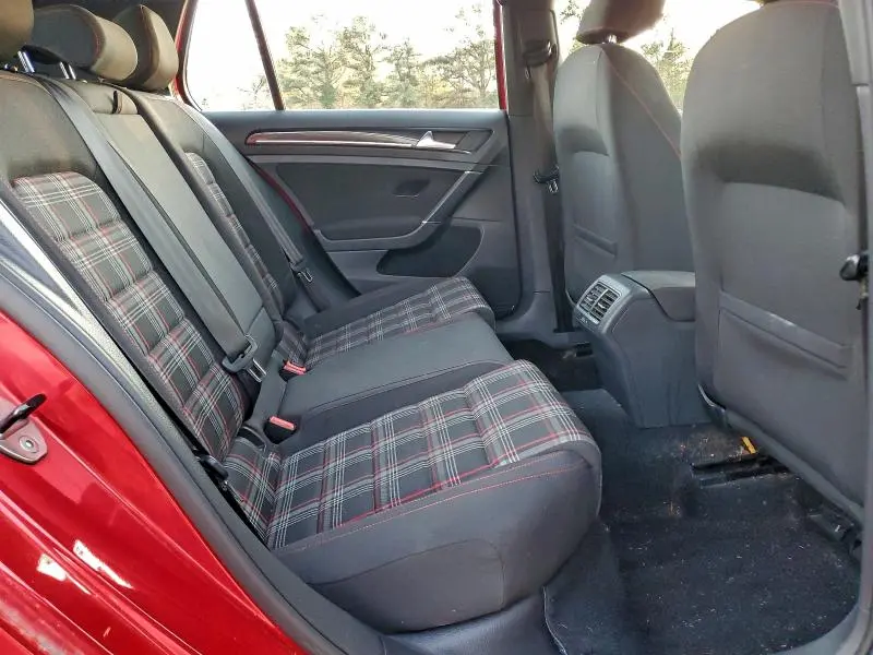 2016 VOLKSWAGEN GTI S/SE  