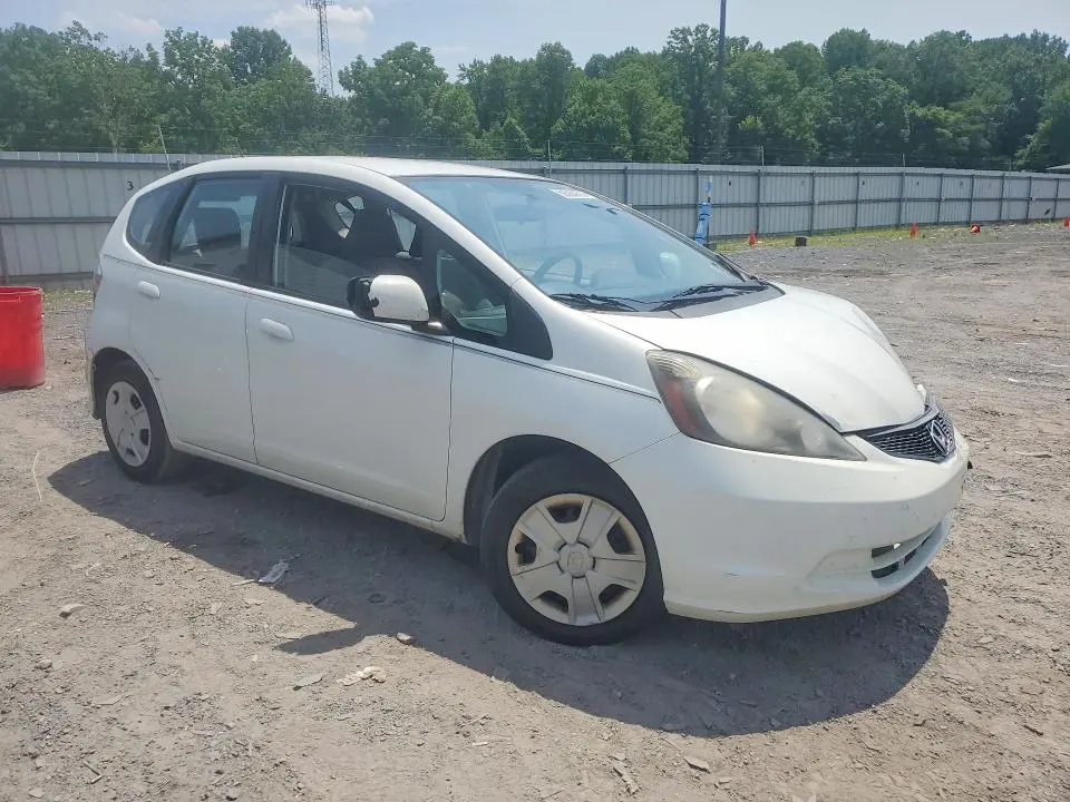 2013 HONDA FIT   