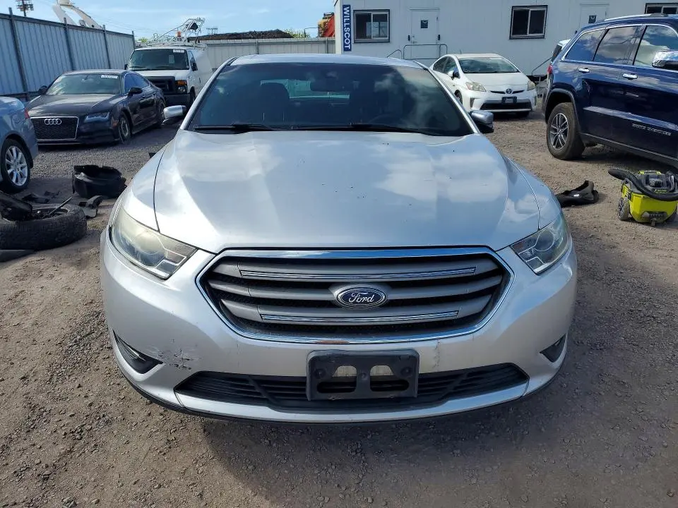 2016 FORD TAURUS SEL  