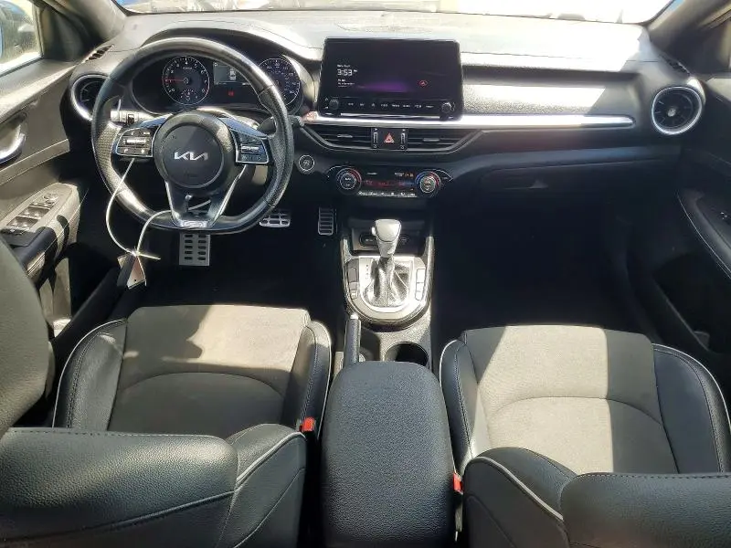 2023 KIA FORTE GT LINE  
