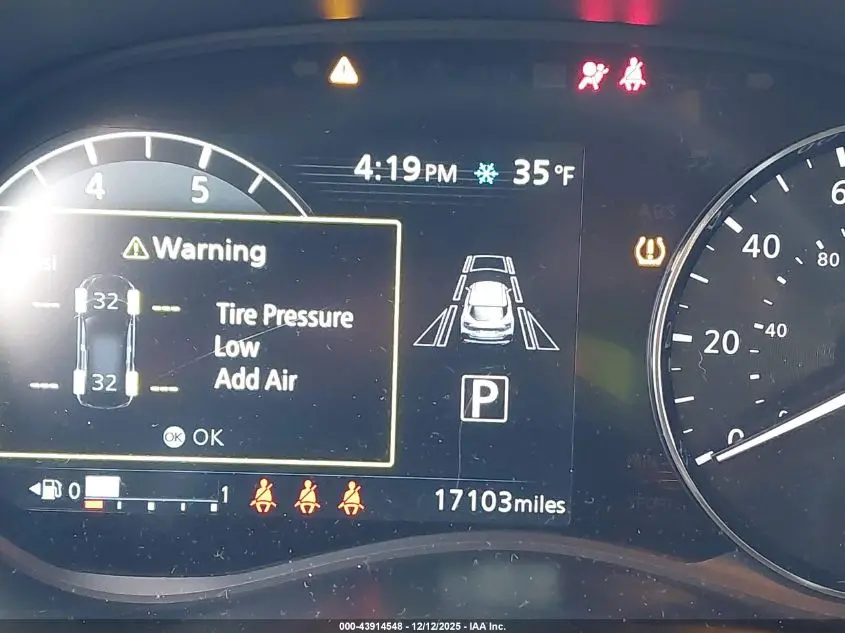 2024 NISSAN KICKS SR XTRONIC CVT