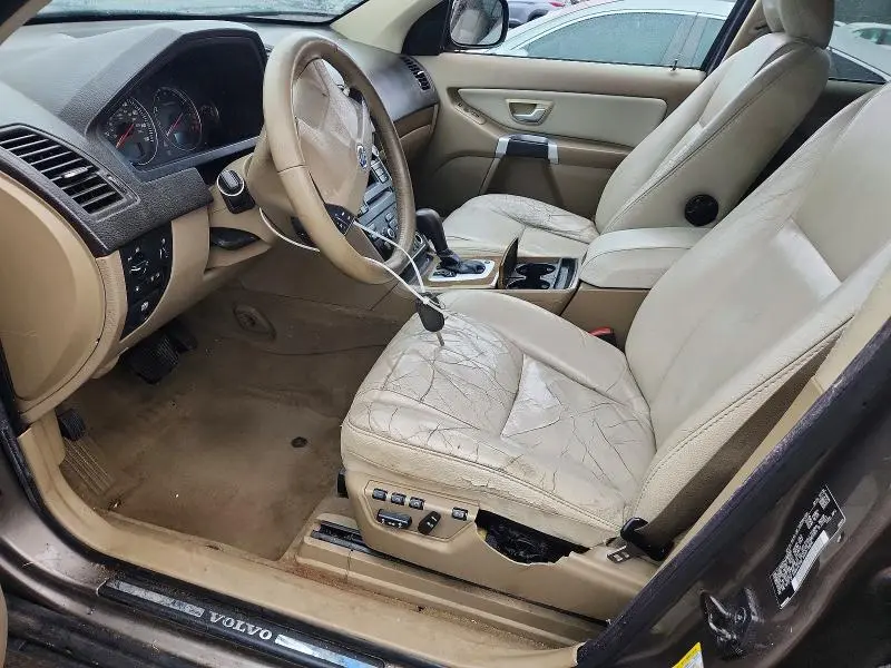 2010 VOLVO XC90 3.2  