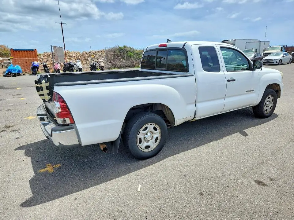 2015 TOYOTA TACOMA BASE  