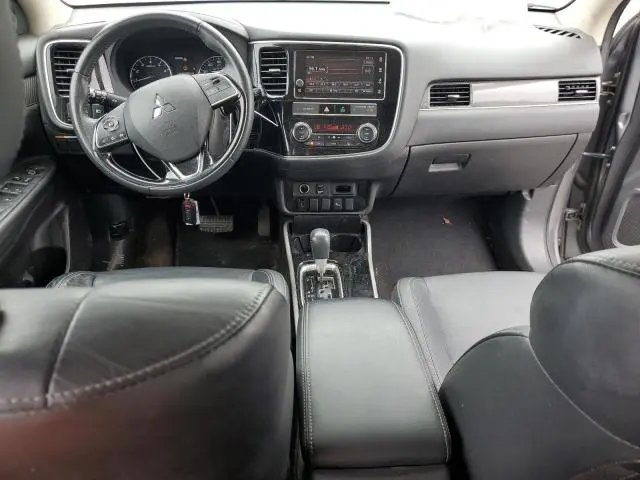 2019 MITSUBISHI OUTLANDER SE