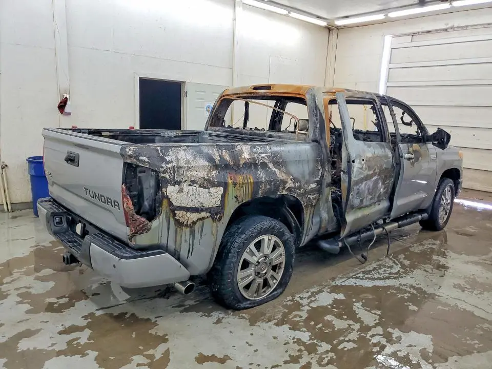 2016 TOYOTA TUNDRA PLATINUM  