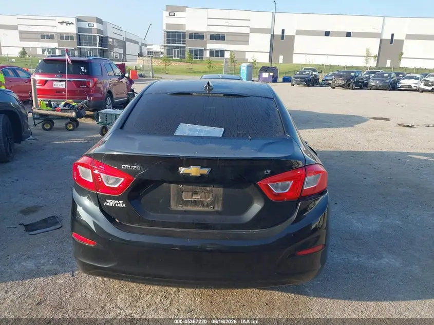 2017 CHEVROLET CRUZE LT AUTO