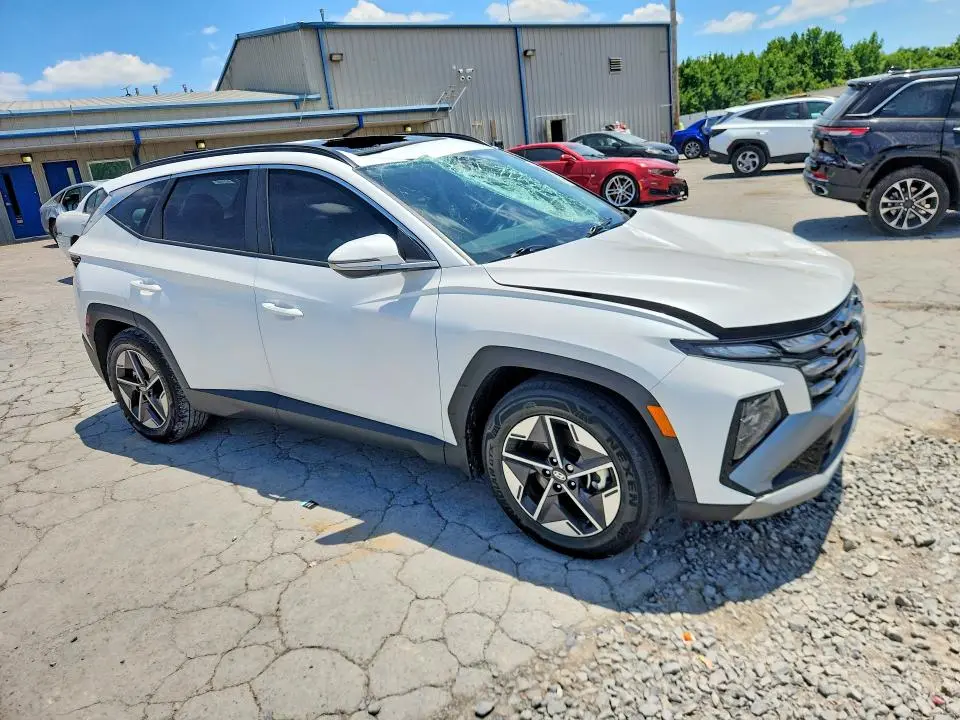 2025 HYUNDAI TUCSON SEL  
