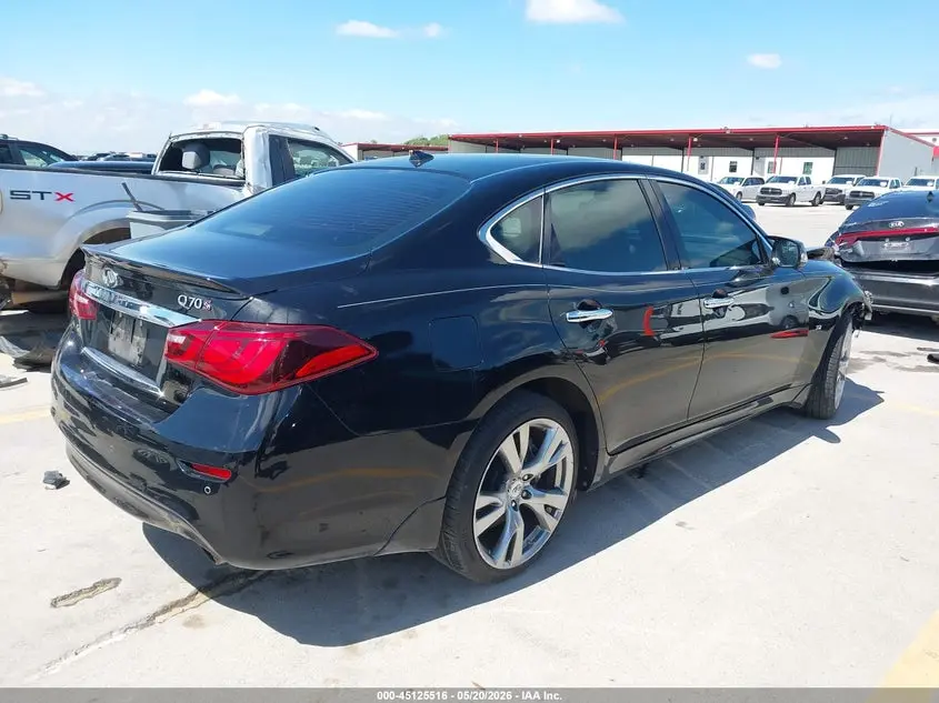 2019 INFINITI Q70 3.7 LUXE
