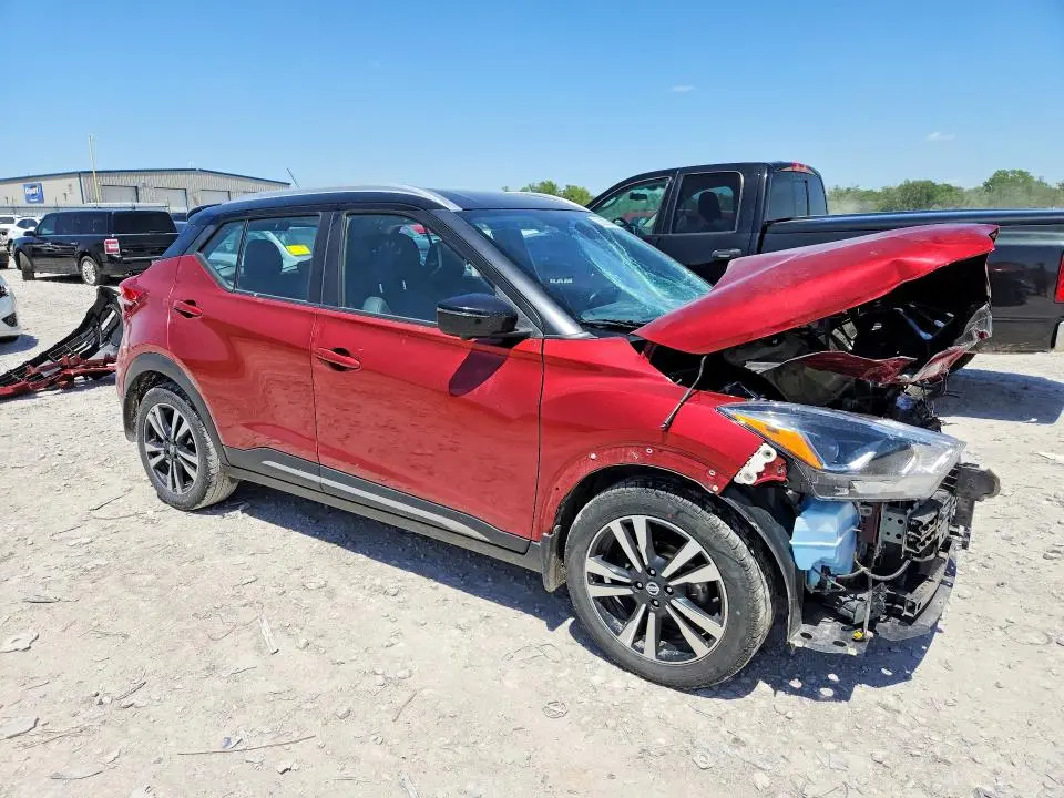 2020 NISSAN KICKS SR  