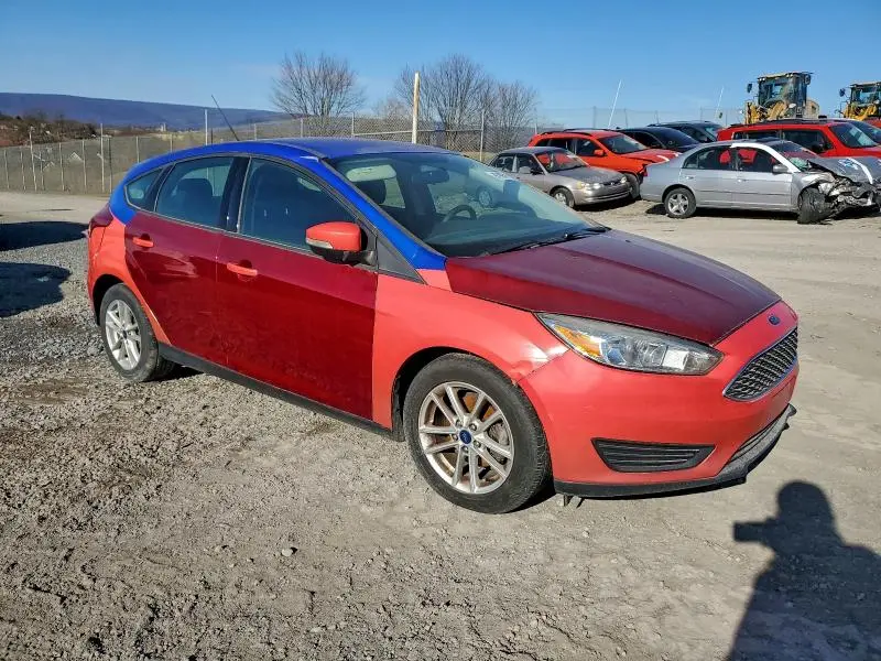2017 FORD FOCUS SE  
