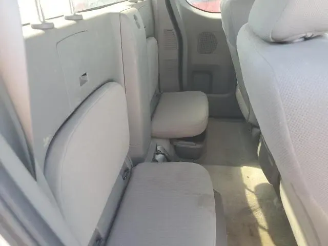 2017 NISSAN FRONTIER S  