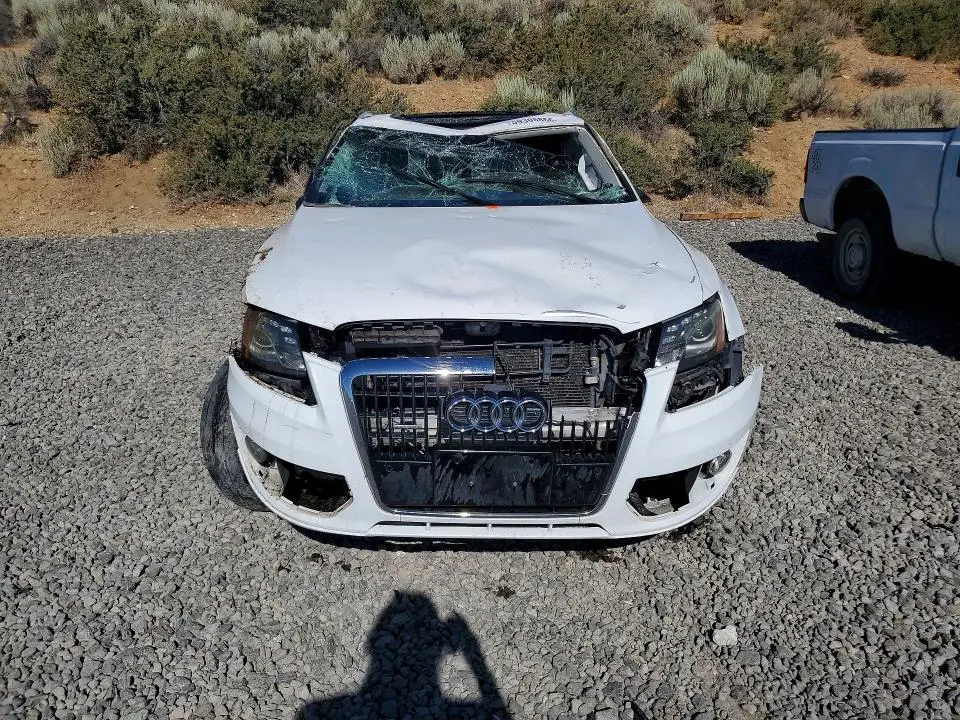 2010 AUDI Q5 PREMIUM PLUS  