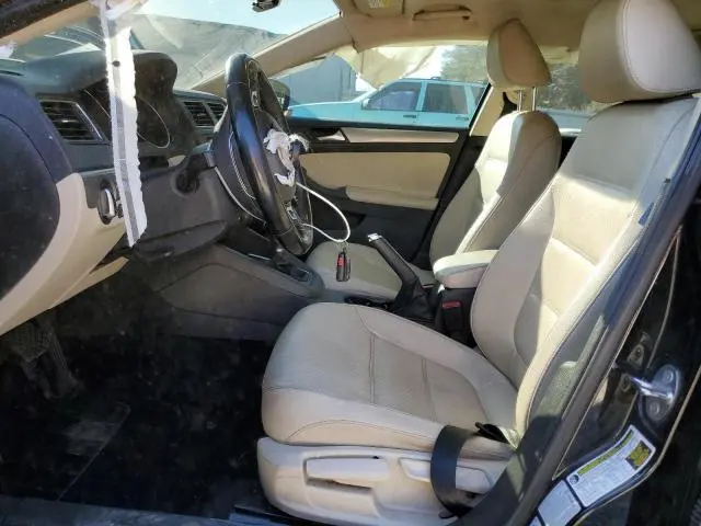 2017 VOLKSWAGEN JETTA SE  