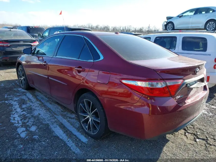 2016 TOYOTA CAMRY XSE
