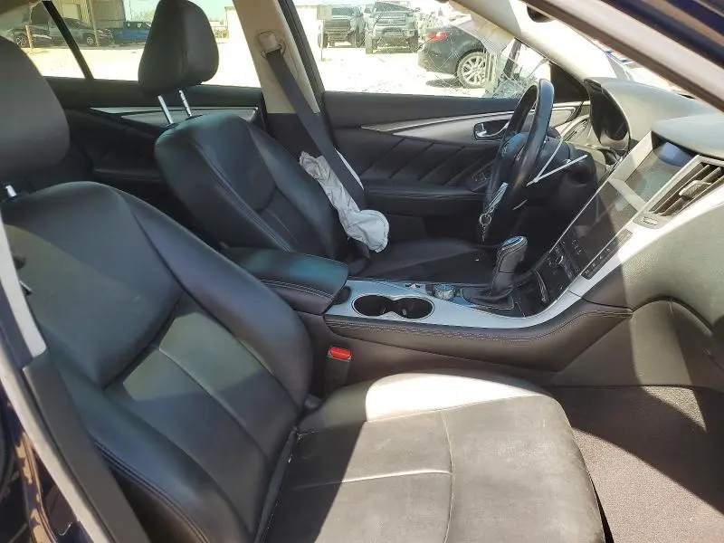 2021 INFINITI Q50 LUXE  