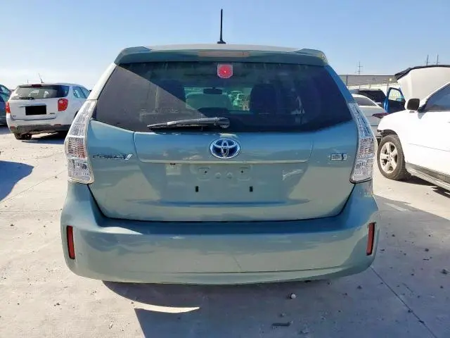 2014 TOYOTA PRIUS V   