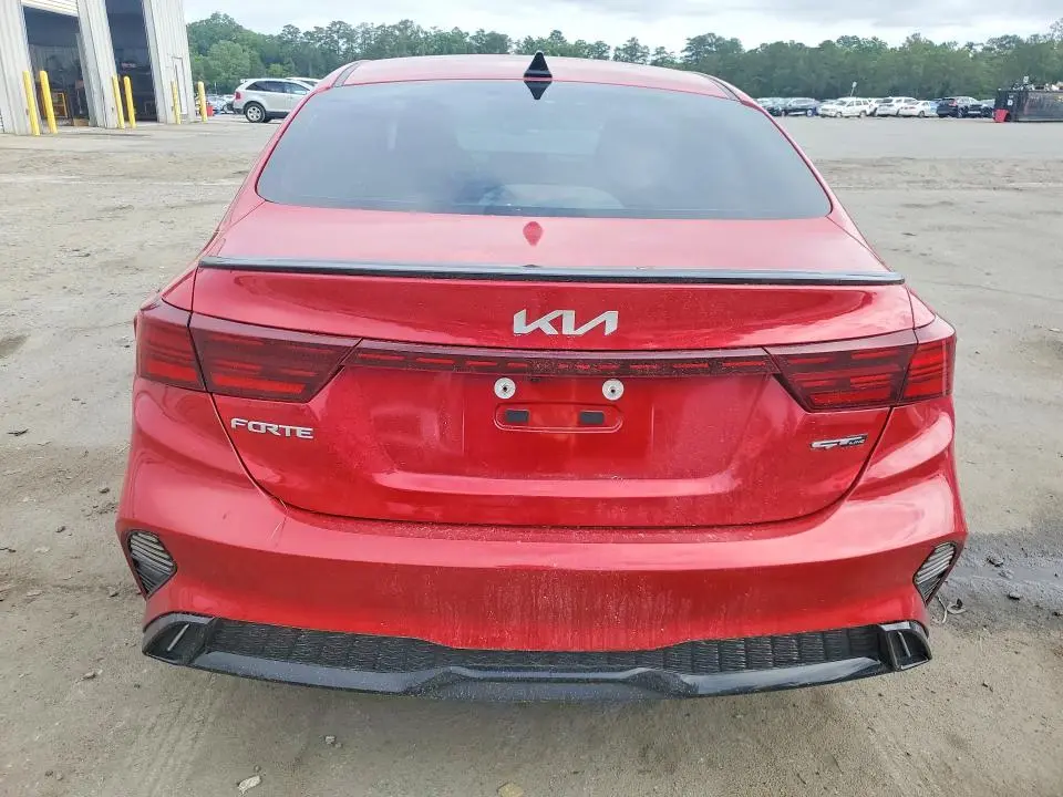 2024 KIA FORTE GT LINE  