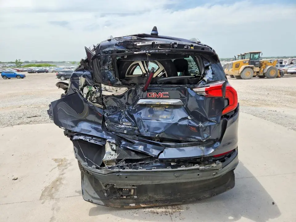 2018 GMC TERRAIN SLT  