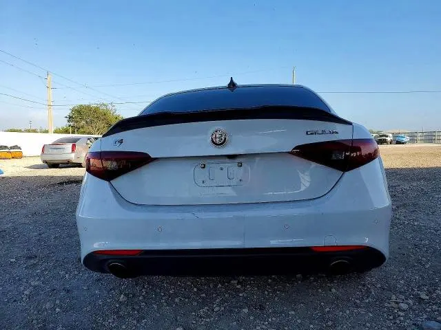 2018 ALFA ROMEO GIULIA Q4  