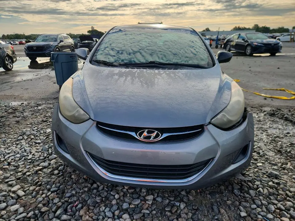 2011 HYUNDAI ELANTRA GLS  