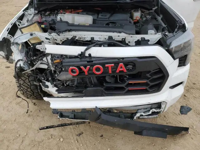 2023 TOYOTA SEQUOIA SR5  