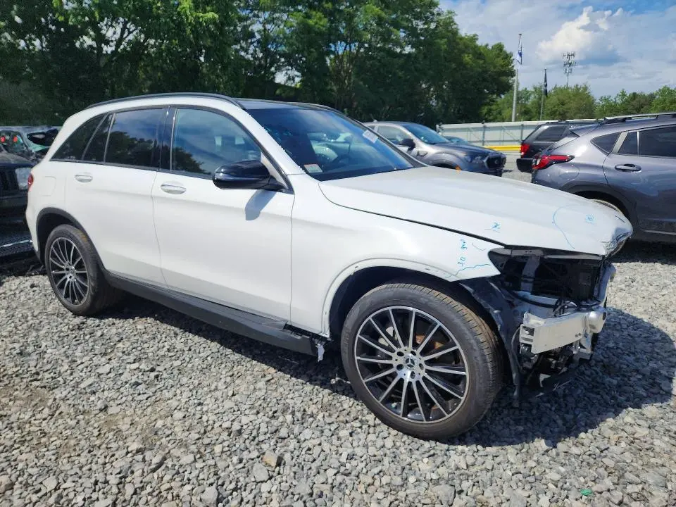 2020 MERCEDES-BENZ GLC 300 4MATIC  