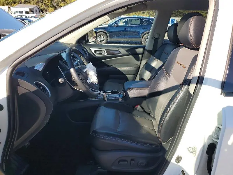 2019 NISSAN PATHFINDER SL  