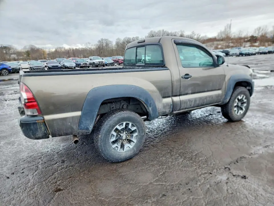 2011 TOYOTA TACOMA BASE  