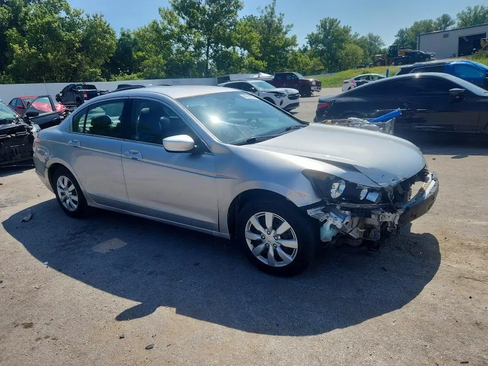 2011 HONDA ACCORD LX  