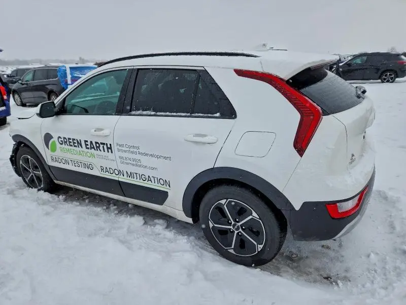 2024 KIA NIRO LX  