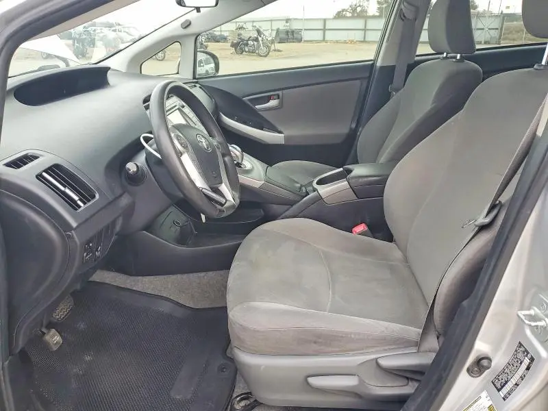 2013 TOYOTA PRIUS TWO  