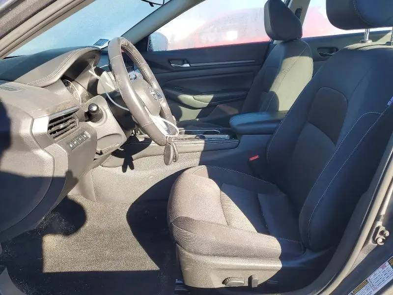 2024 NISSAN ALTIMA SV  